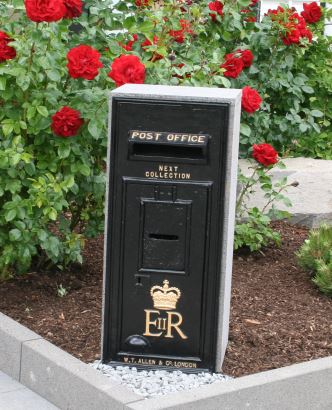 Royal Mail GR Post Box Cast Iron in Black Germany