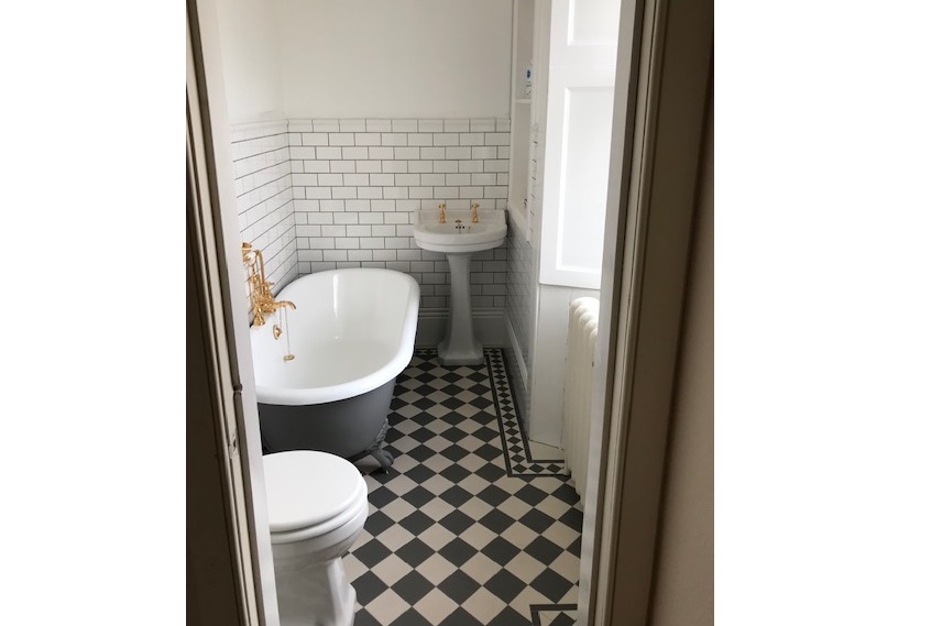 Ashby Jig Cast Iron Bath Installed In a Happy Customers Home. UKAA Deliver Cast Iron Baths Worldwide. Read More