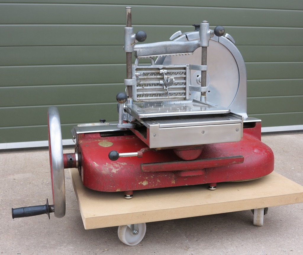 UKAA have for sale an original Berkel & Parnalls meat or bacon slicer. This item is fully refurbished and in good working order.