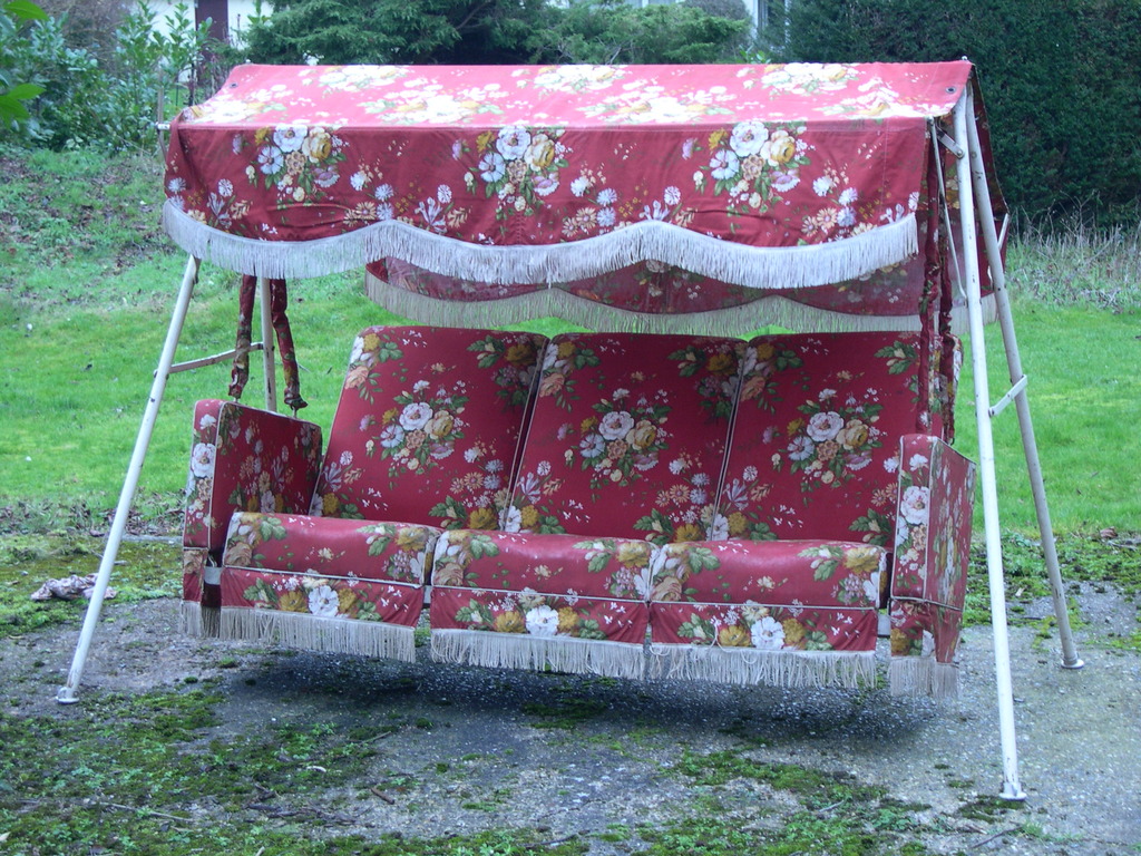 Buy Vintage Garden Swing Seat Soon To Be Advertised At UKAA