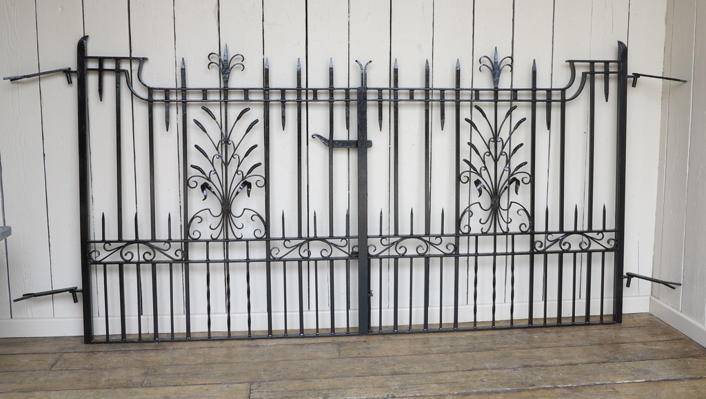 At UKAA we have for sale a selection of decorative driveway gates. All our gates are rubbed down, treated with primer, undercoat, and two coats of gloss paint. All can be viewed on our website