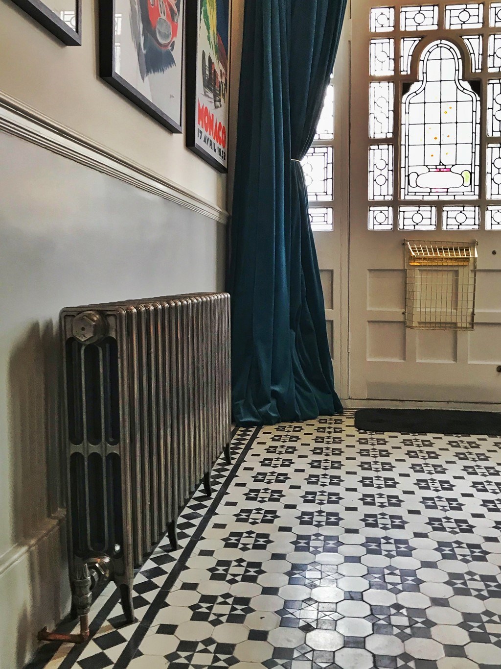 Gallery Images of Cast Iron Radiators products which are bespoke made ...