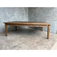 Tapered Leg Style Kitchen Table 