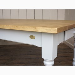 Turned Leg Kitchen Table 