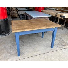 Wooden Table With Tapered Legs 