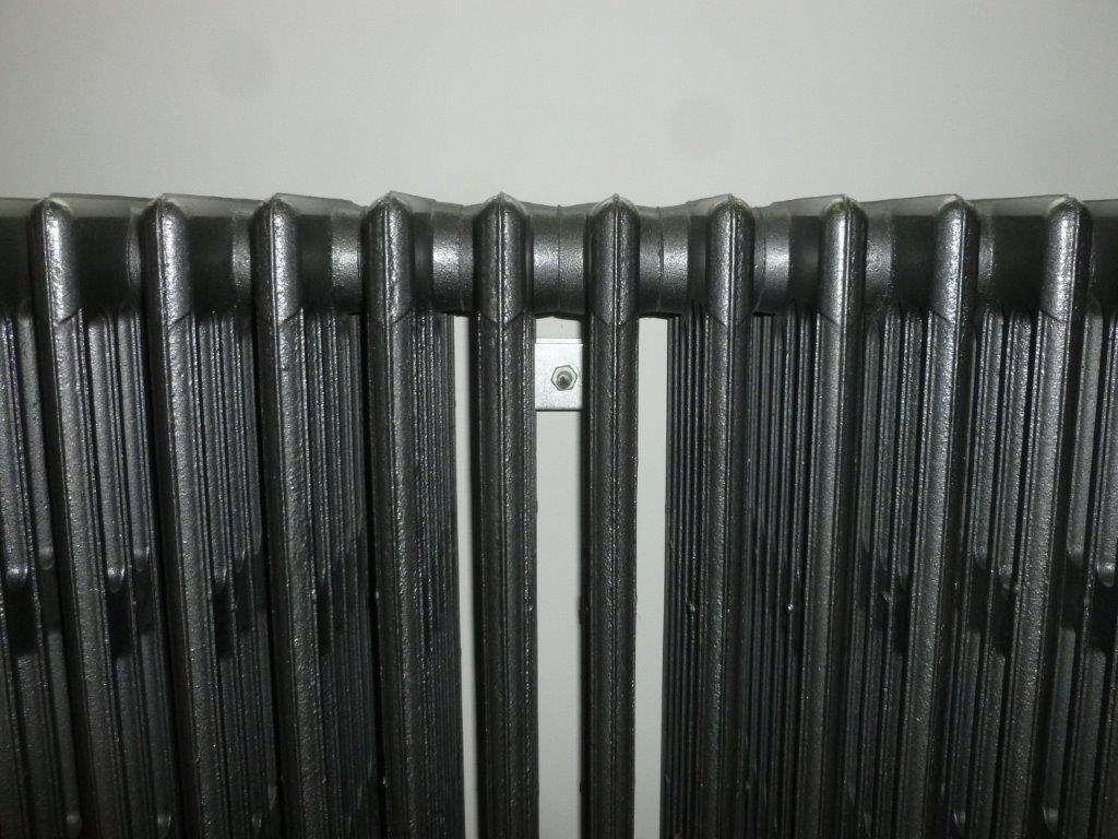 Carron cast iron victorian style radiator with feet and the rear mounted square wall stay or radiator bracket