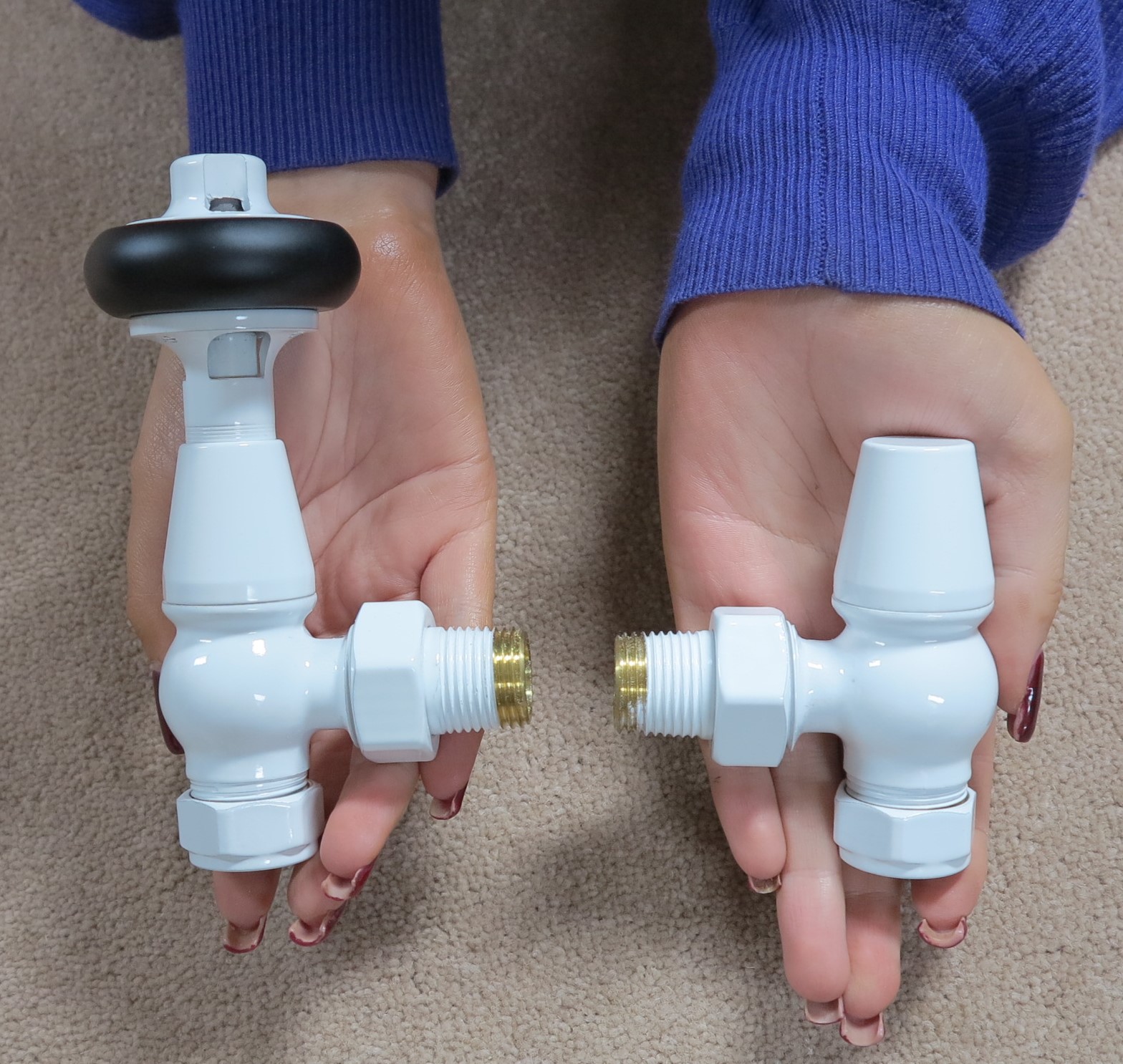 Manual and Thermostatic Cast Iron Gloss White Radiator Valves