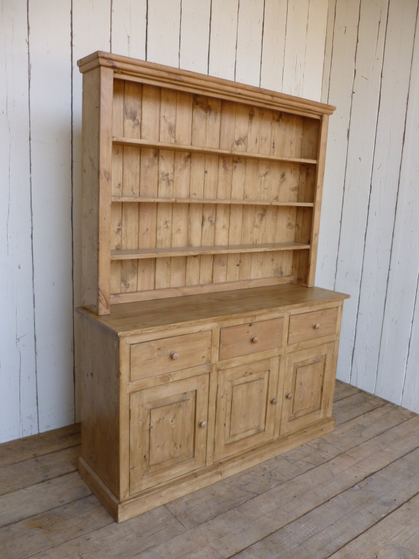 Custom made Victorian style kitchen dresser made to your sizes available for delivery worldwide